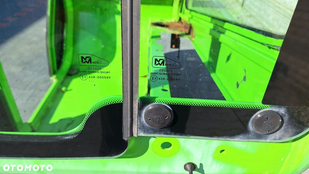 Merlo P 34.7 szyba tylna tył kabiny uchylna oryginał - 2