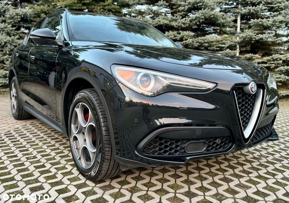 Alfa Romeo Stelvio 2.0 Turbo 16V AT8-Q4 First Edition - 22