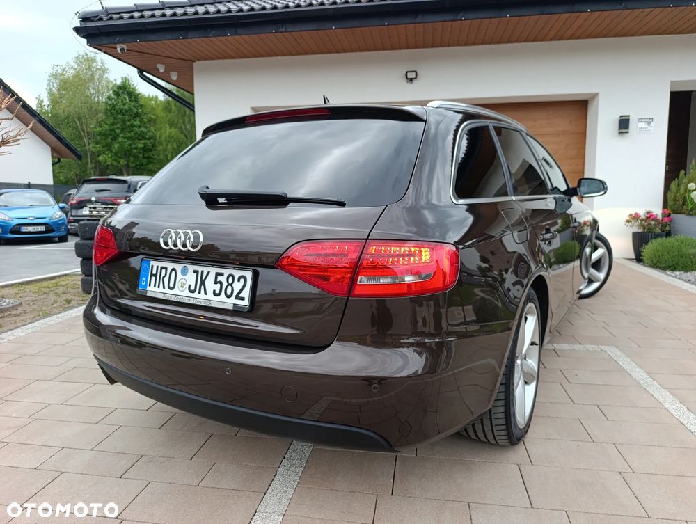 Audi A4 Avant - 11