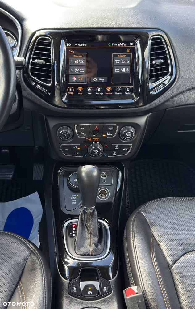 Jeep Compass 1.4 TMair Limited 4WD S&S - 34