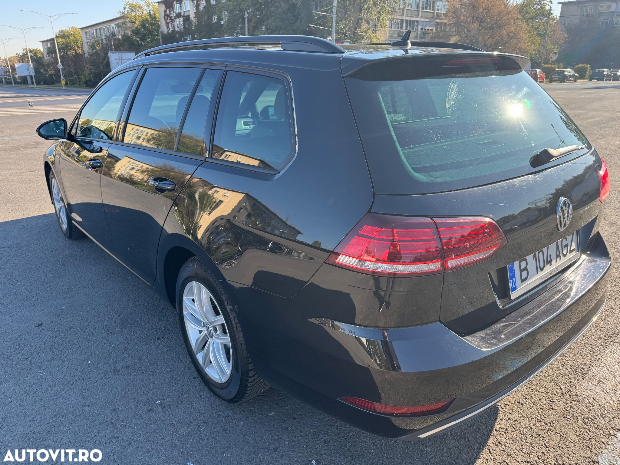 Volkswagen Golf 1.6 TDI (BlueMotion Technology) Comfortline - 5