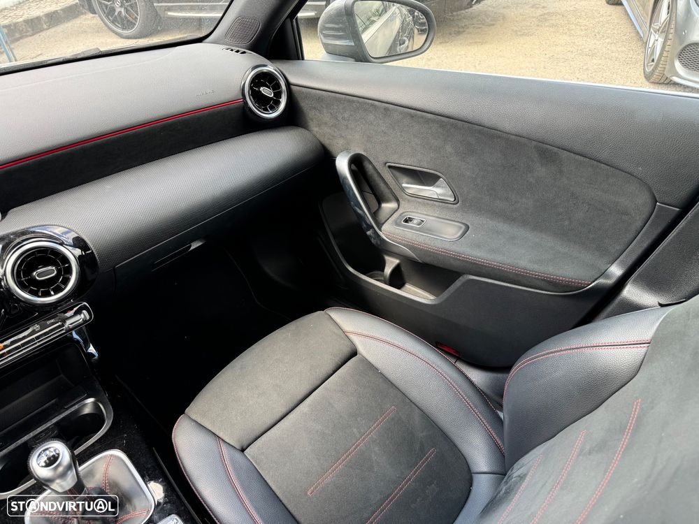 Mercedes-Benz A 200 Limousine AMG Line - 16