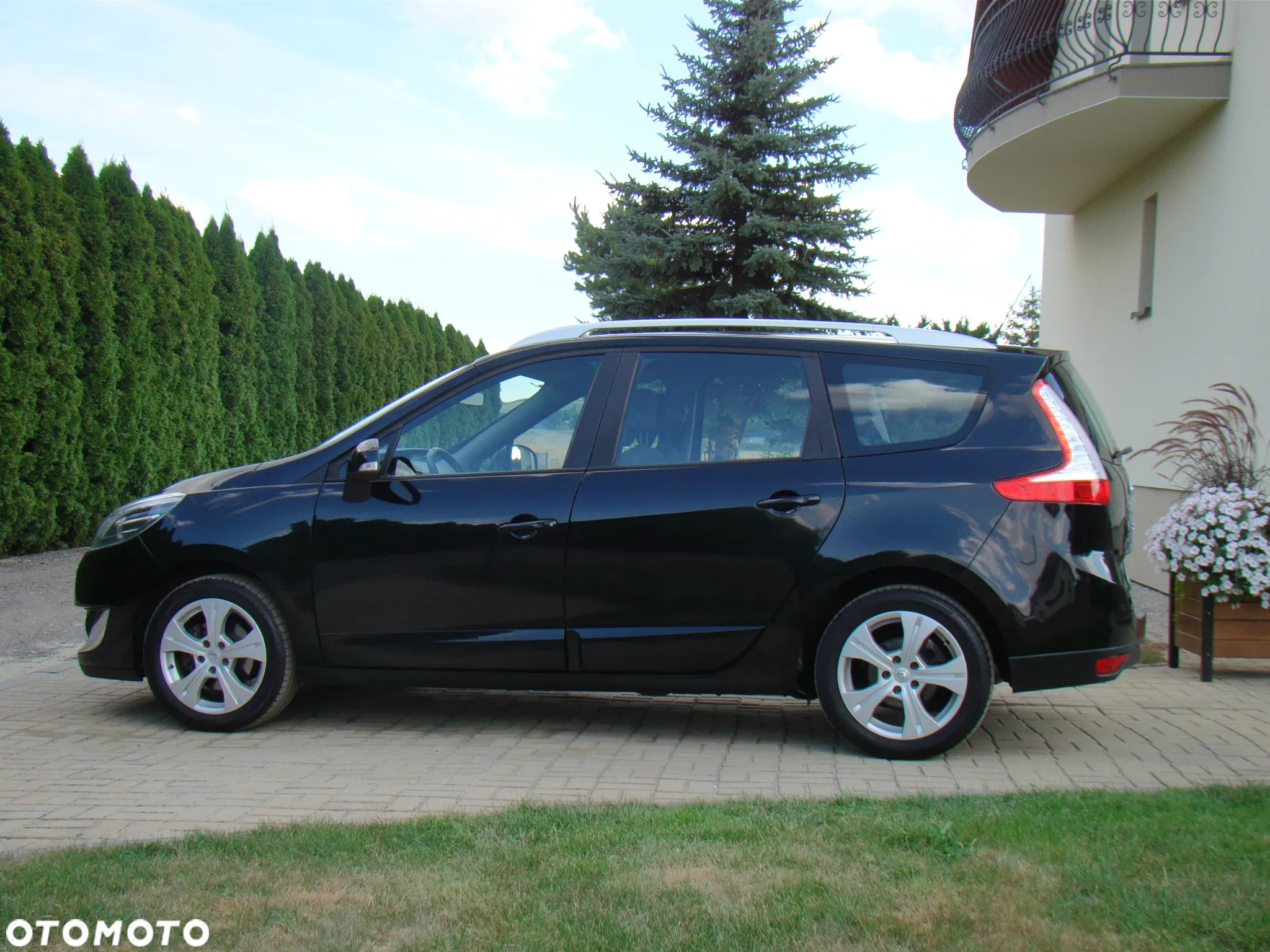 Renault Grand Scenic - 6