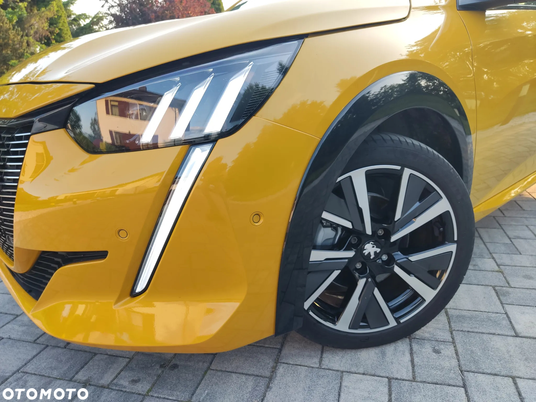 Peugeot 208 1.5 BlueHDi GT S&S - 14