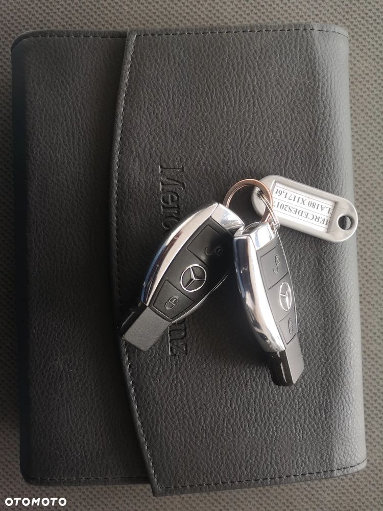 Mercedes-Benz CLA 180 7G-DCT AMG Line - 7