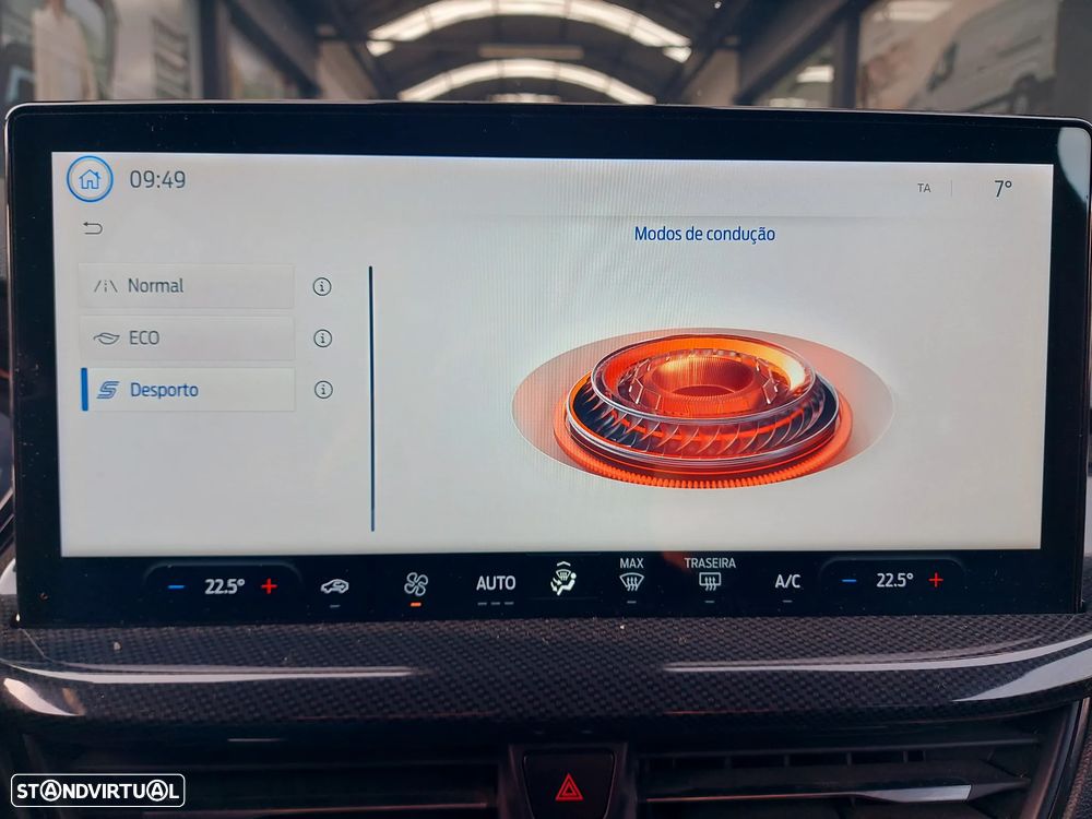 Ford Focus SW 1.0 EcoBoost ST-Line X - 28