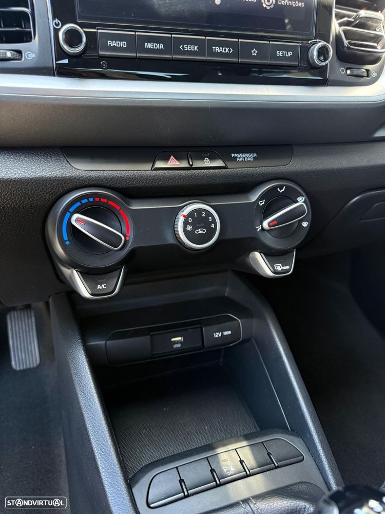Kia Stonic 1.2 Dynamic - 24
