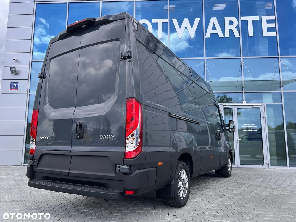 Iveco Szukasz mocnego dostawczaka? Właśnie go znalazłeś!Mocne Daily na już! - 9