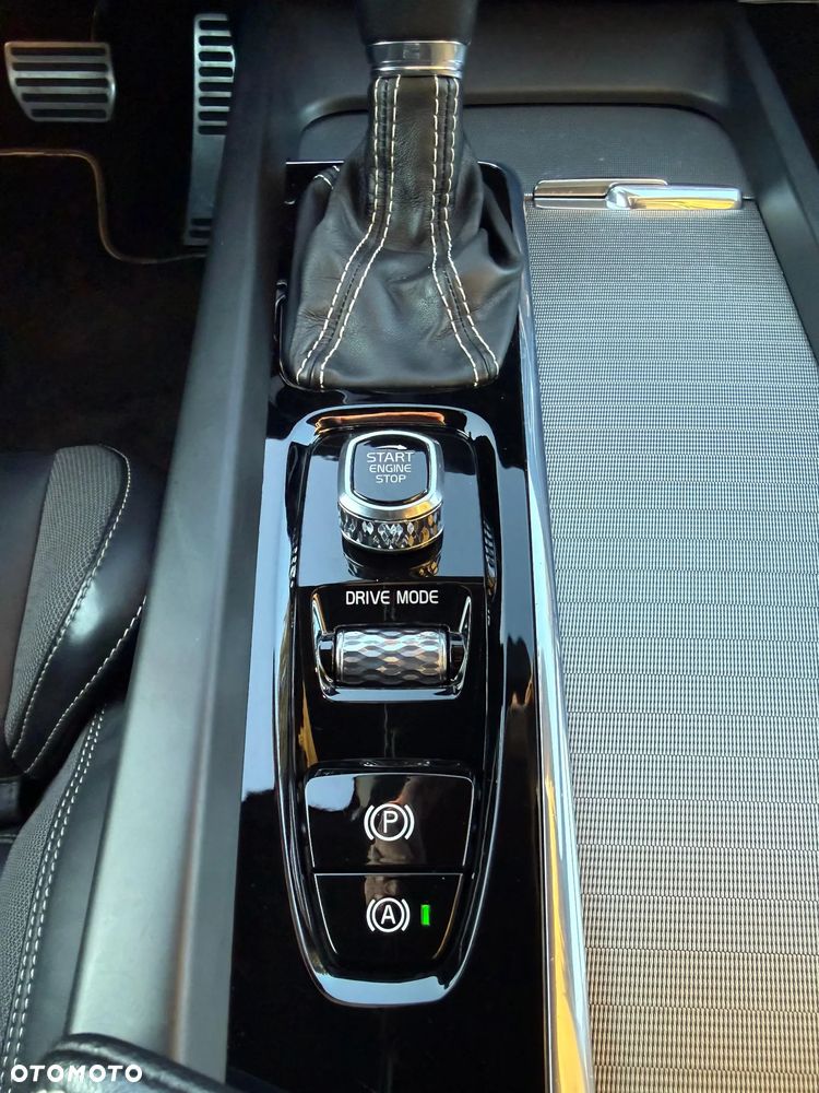 Volvo S60 T4 R-Design - 14