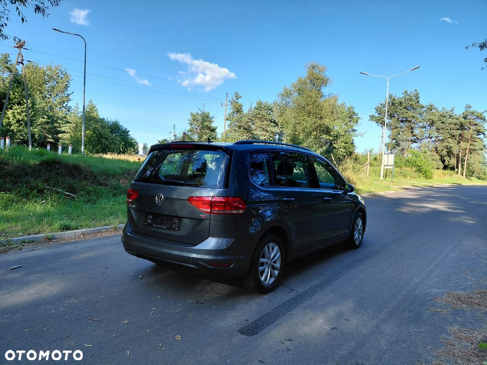 Volkswagen Touran 1.6 TDI SCR (BlueMotion Technology) DSG Comfortline - 5