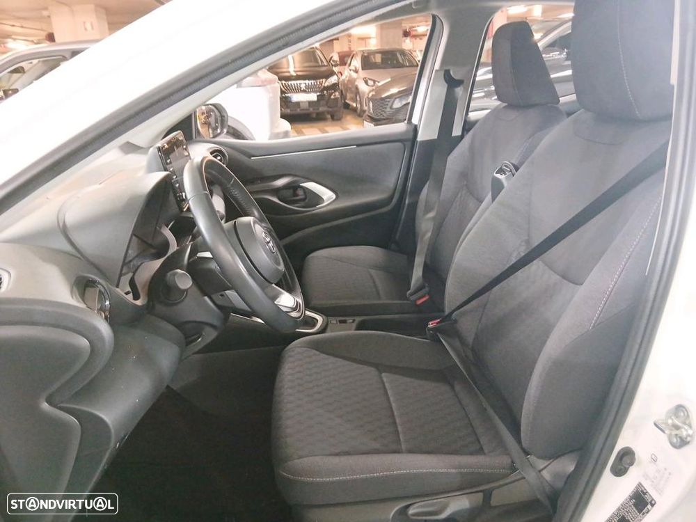Toyota Yaris 1.5 HDF Comfort Plus - 5