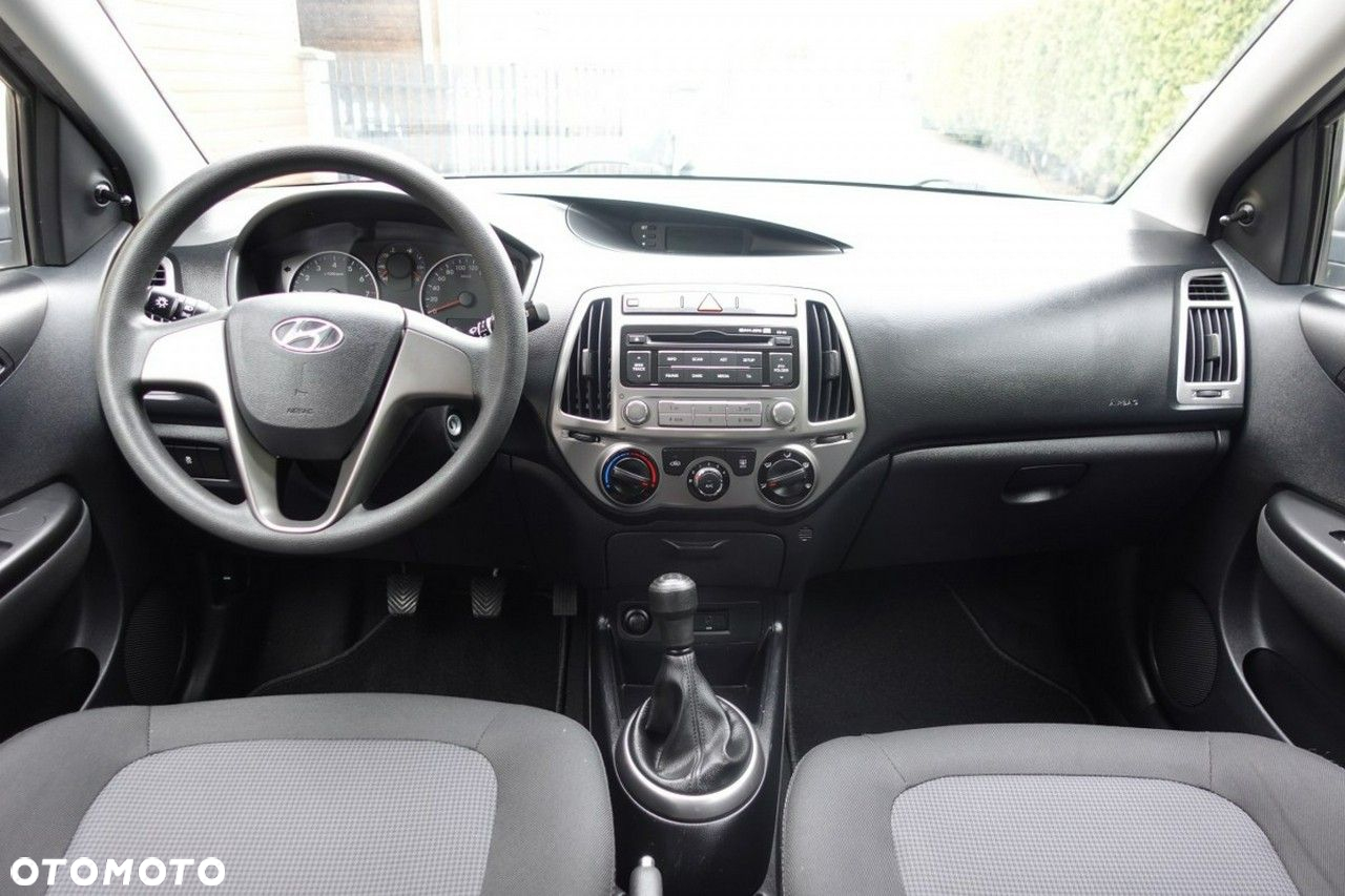 Hyundai i20 - 13