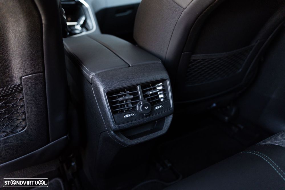 Peugeot 3008 225 e-EAT8 Allure - 30