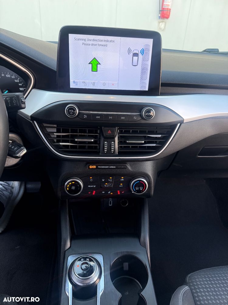 Ford Focus 1.5 EcoBlue Start-Stopp-System Aut. TITANIUM - 25