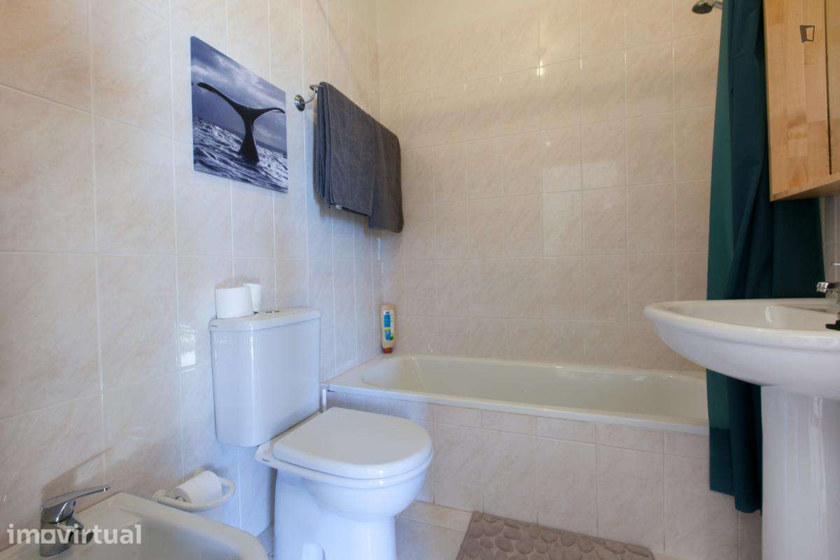 Apartamento com 1 quartos - localizado em Ramalde Porto - Grande imagem: 2/23