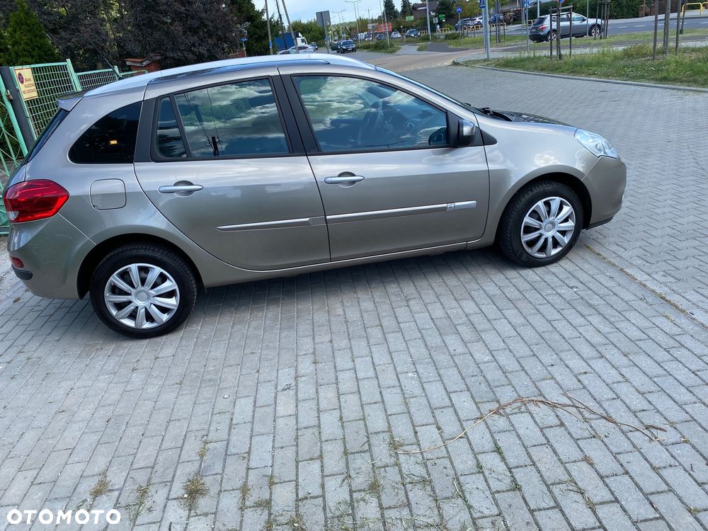 Renault Clio - 13