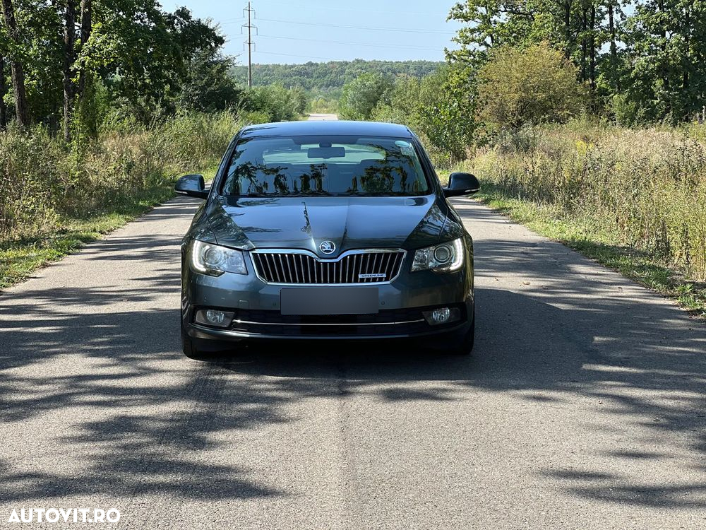 Skoda Superb 1.6 TDI GreenLine - 2