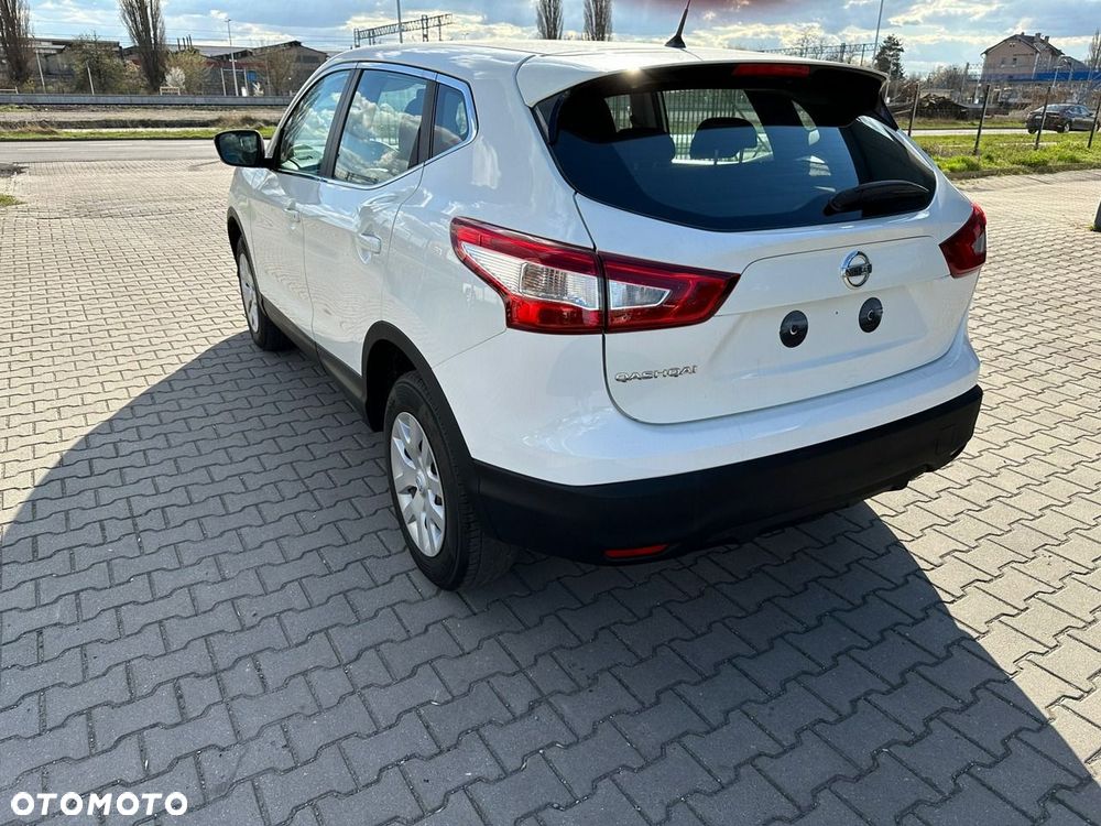 Nissan Qashqai - 2