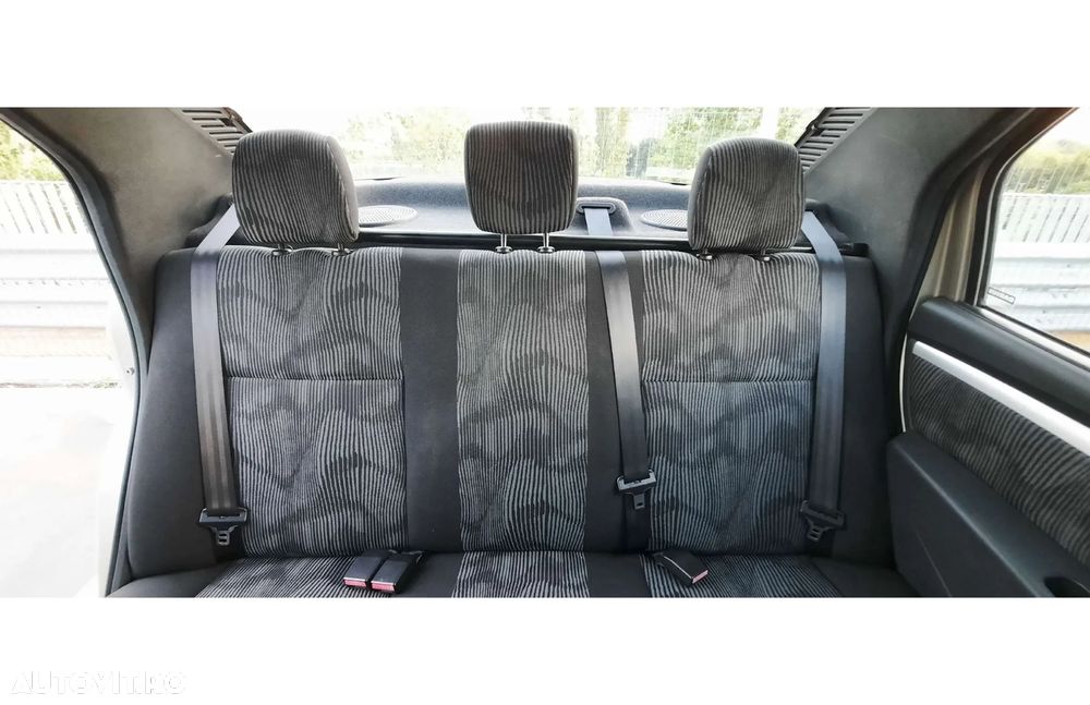 Dacia Logan 1.4 MPI Laureate - 8