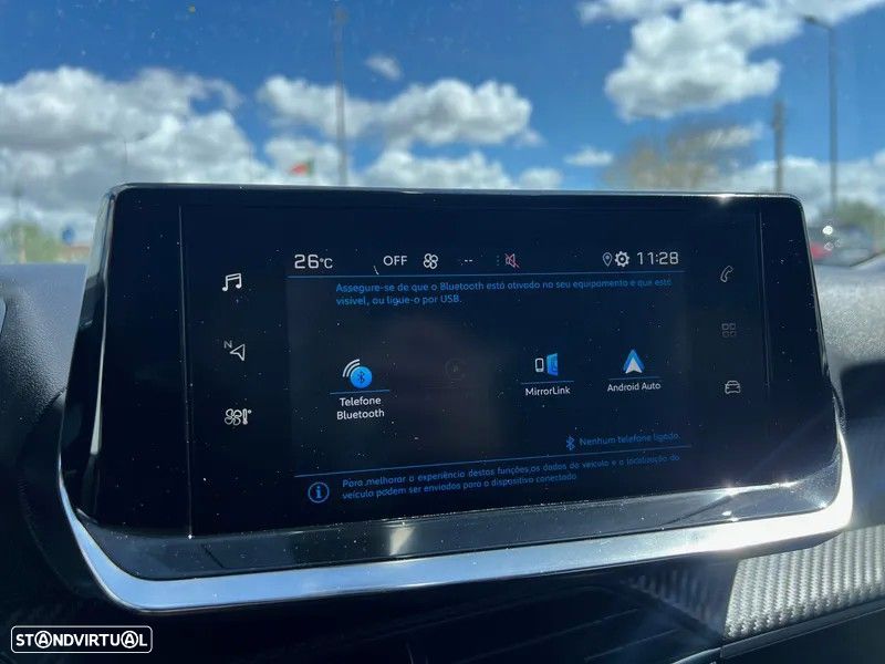 Peugeot 2008 1.2 PureTech Allure - 17