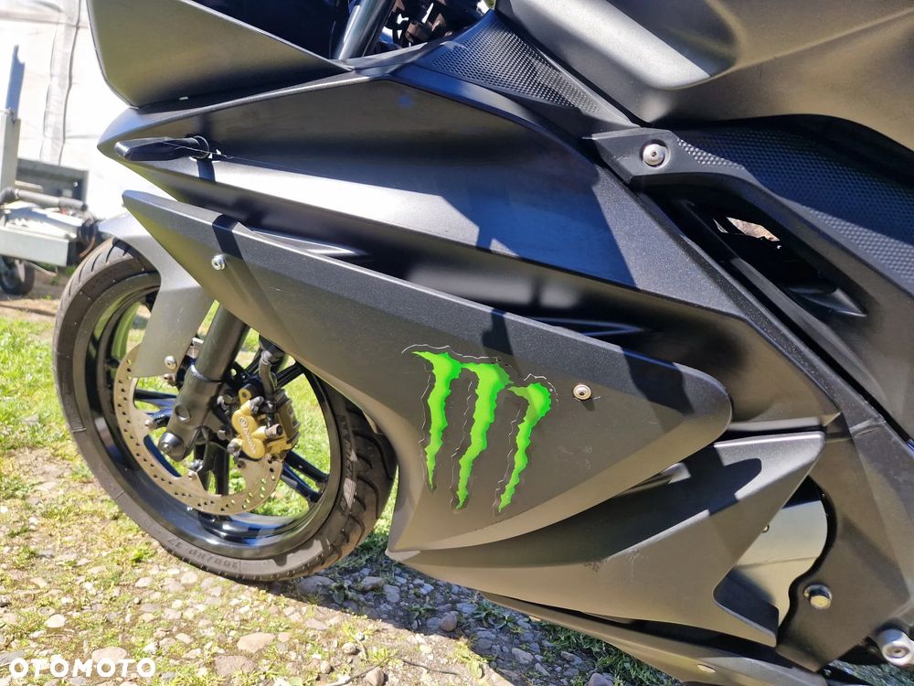 Yamaha R125 - 24