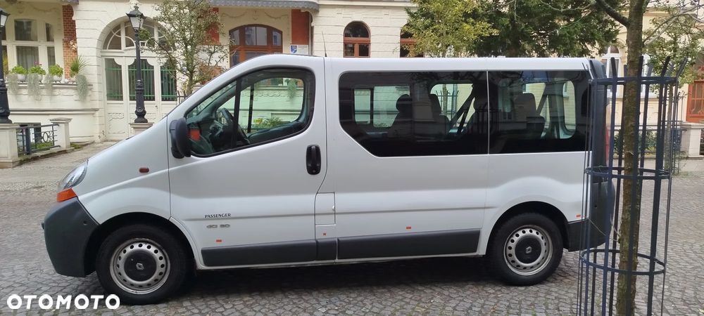 Renault Trafic - 10