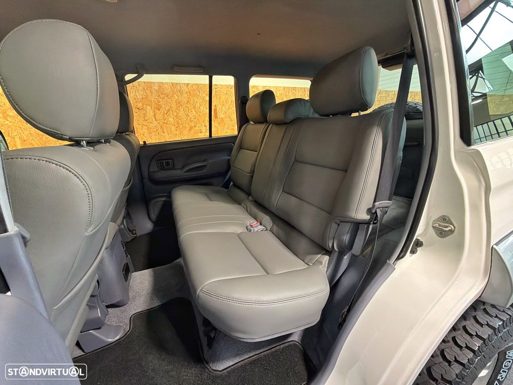 Toyota Land Cruiser 3.0 TD Pack 2 - 21