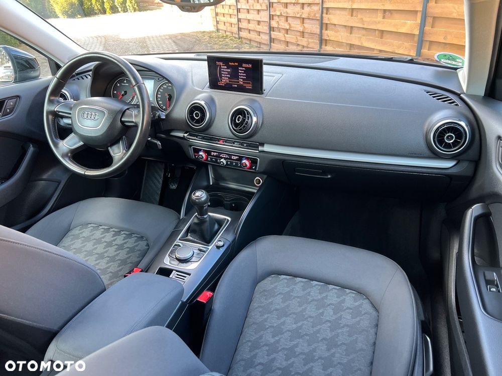 Audi A3 Sportback - 12