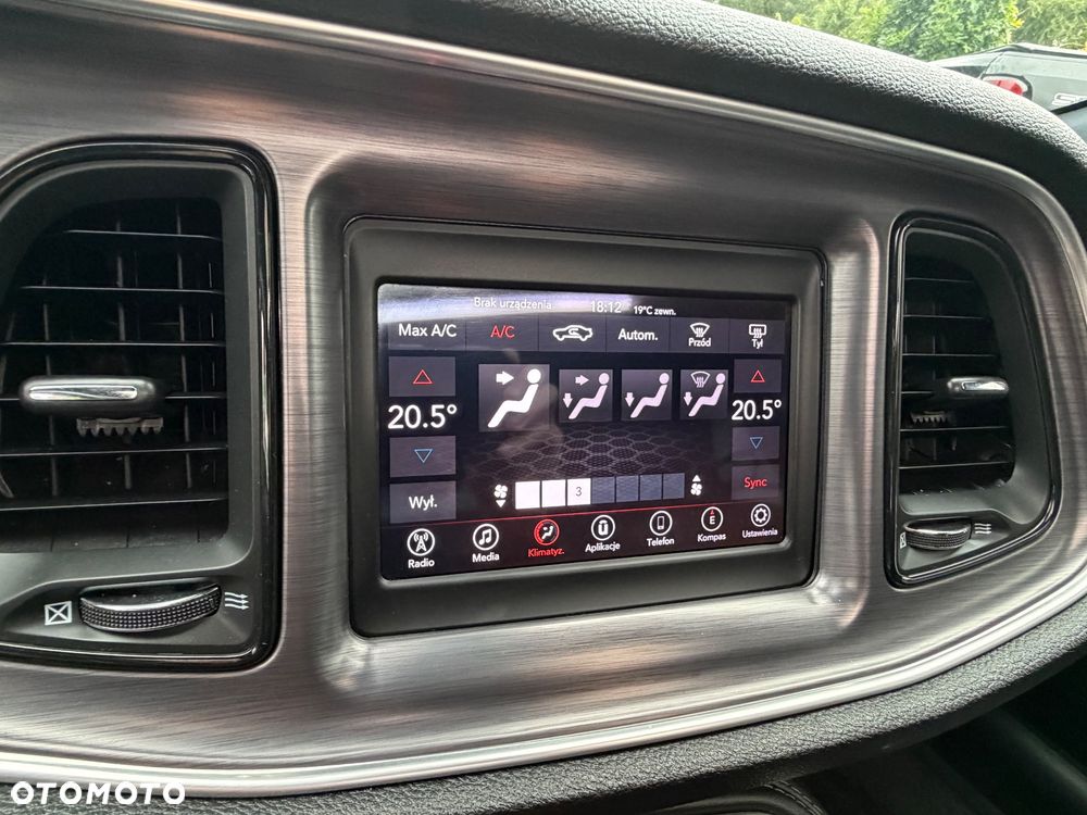 Dodge Challenger 5.7 R/T - 10