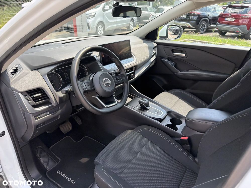 Nissan Qashqai 1.3 DIG-T MHEV Acenta Xtronic - 11