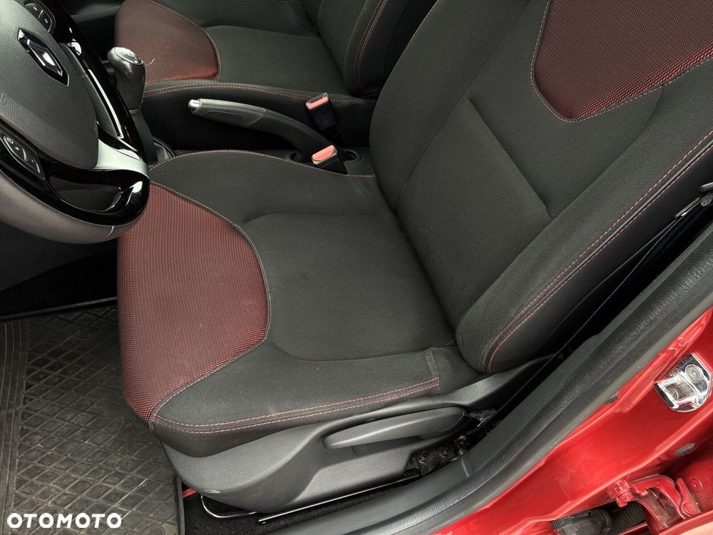Renault Clio - 12
