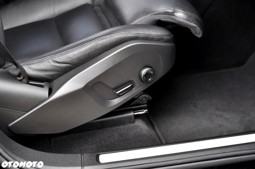 Volvo XC 60 B4 D Geartronic Inscription - 25
