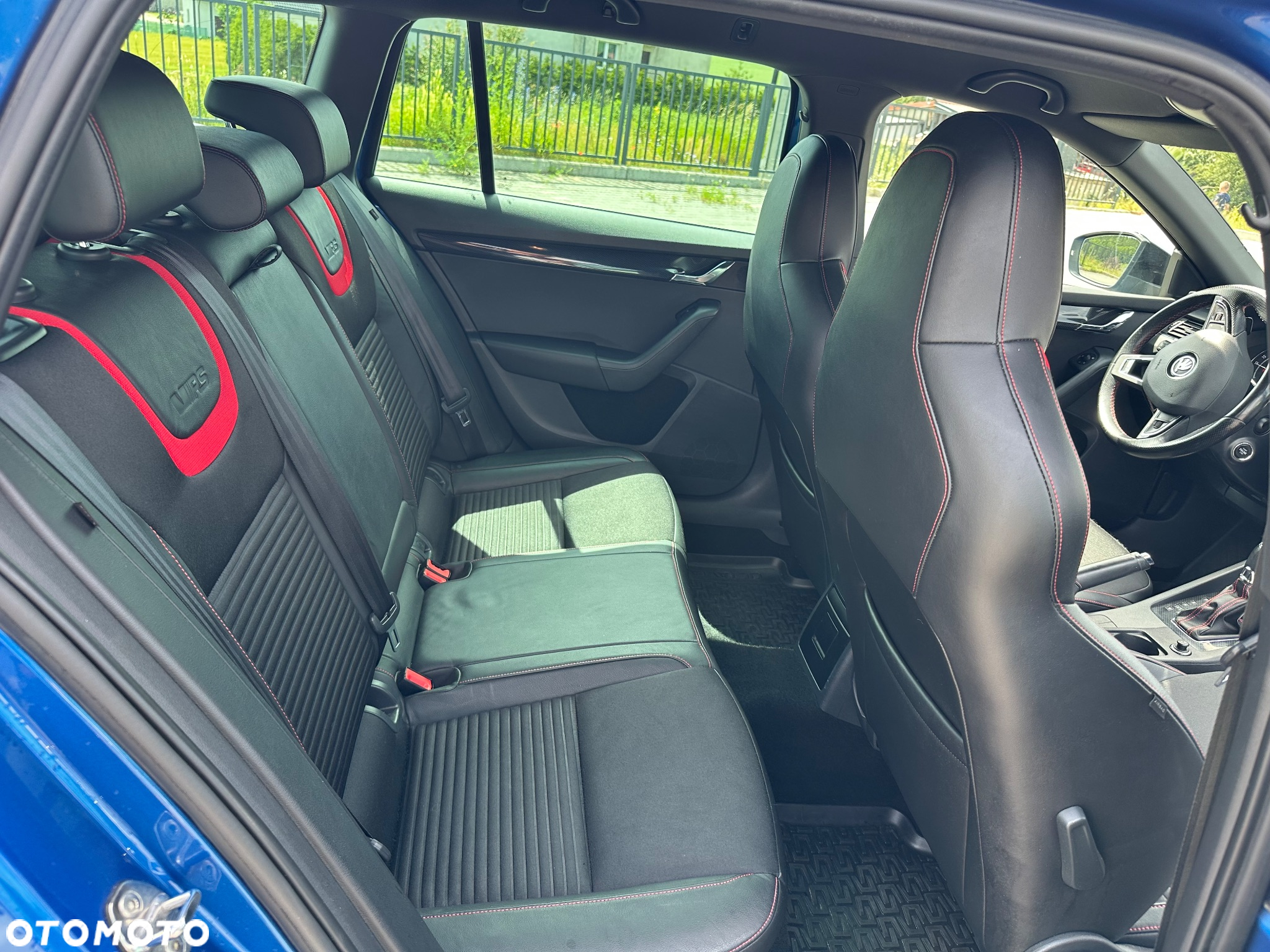 Skoda Octavia Combi 2.0 TDI DSG RS - 20