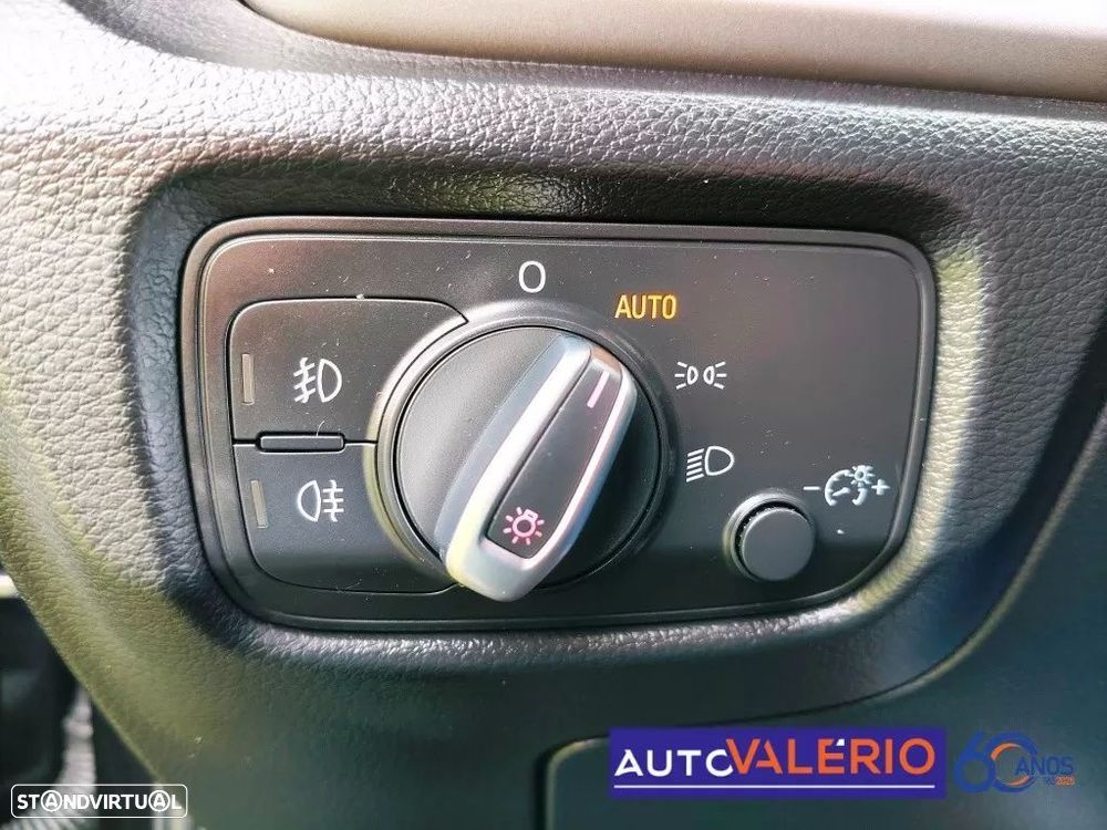 Audi A3 Limousine 1.6 TDI Attraction - 11