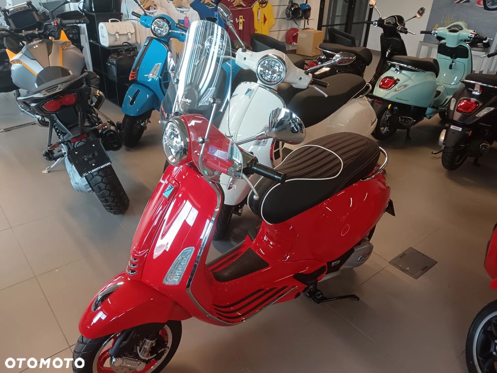 Vespa Primavera - 2
