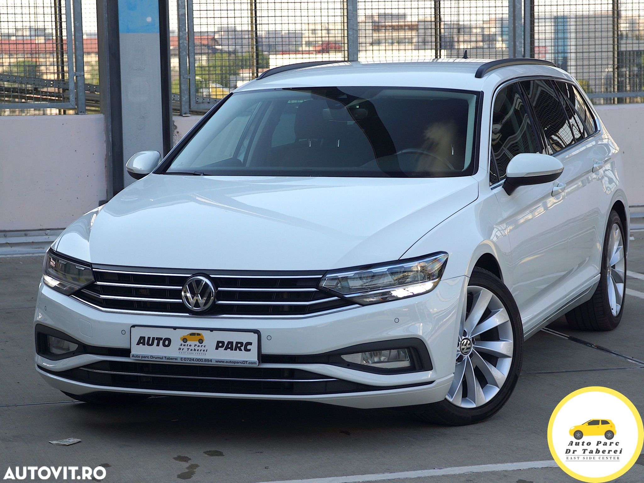 Volkswagen Passat Variant 2.0 TDI SCR DSG BlueMotion Comfortline - 1