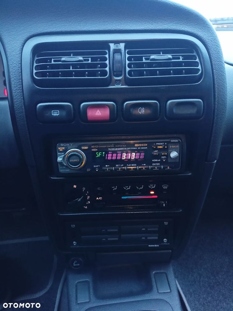 Nissan Primera - 22