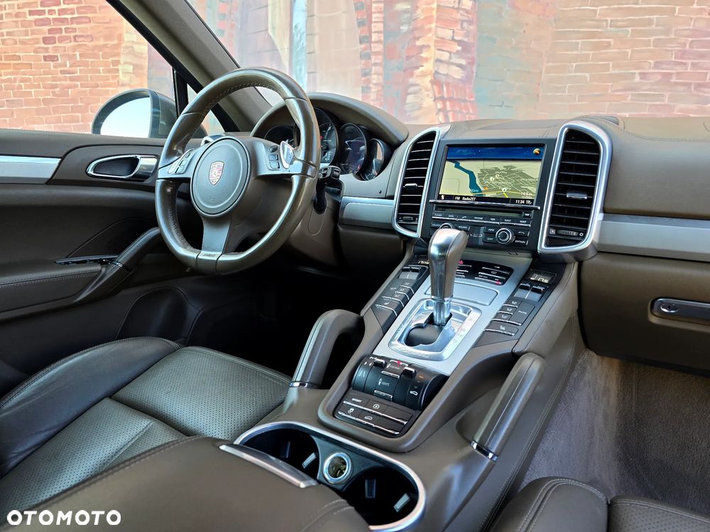 Porsche Cayenne - 14
