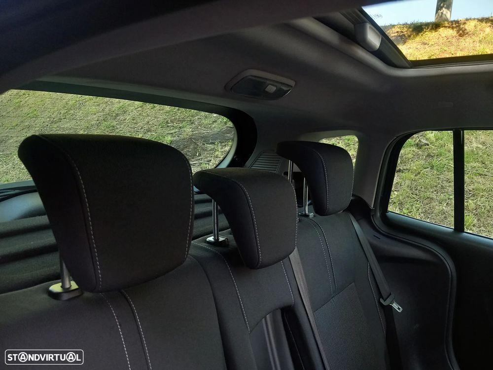 Ford B-Max 1.6 TDCi Titanium - 26