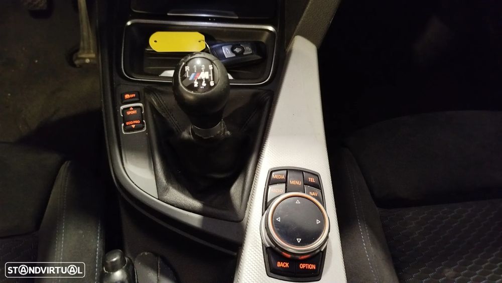 BMW 316 i Touring Pack M - 13