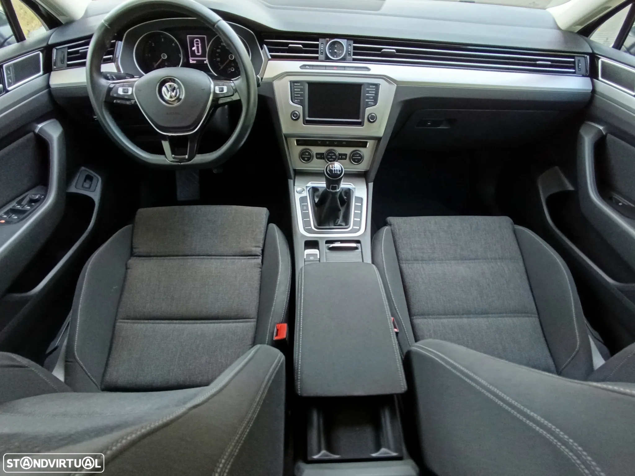 VW Passat Variant 1.6 TDI Highline - 5