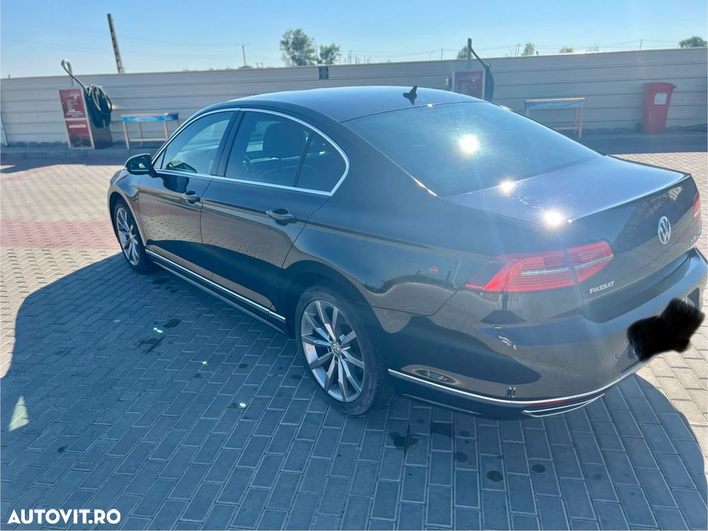 Volkswagen Passat 2.0 TDI DSG R Executive - 12