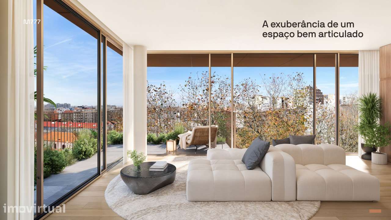 T2 NOVO C/VARANDA EM CONDº RESERVADO JUNTO AS PRAIAS!