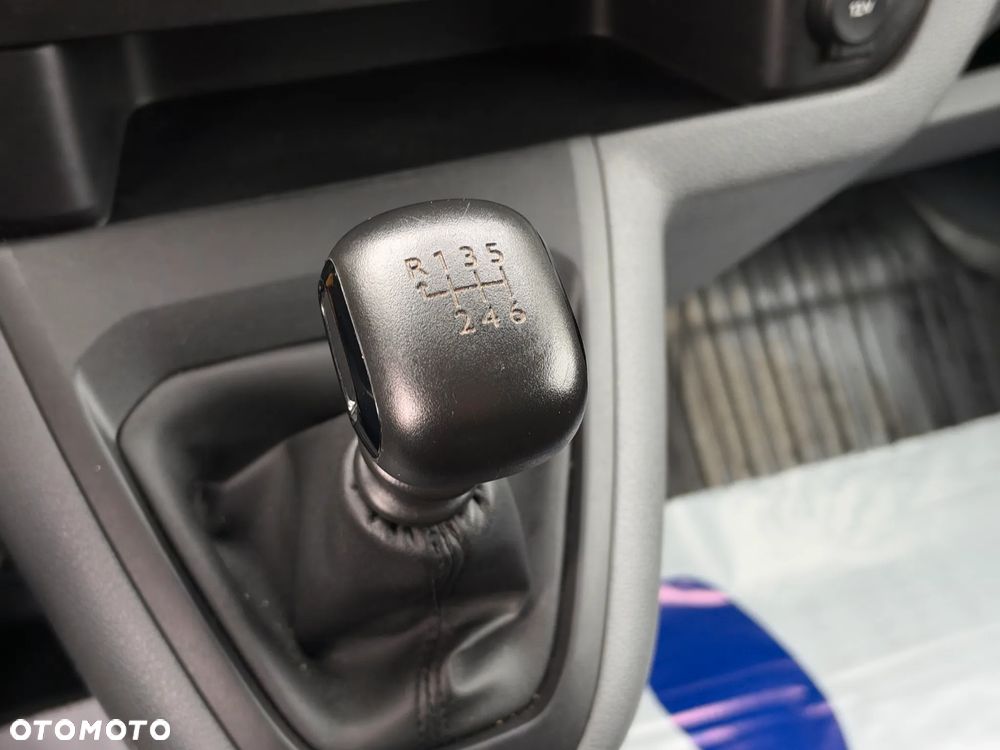 Toyota Proace Verso 1.5 D4-D Medium Business - 24