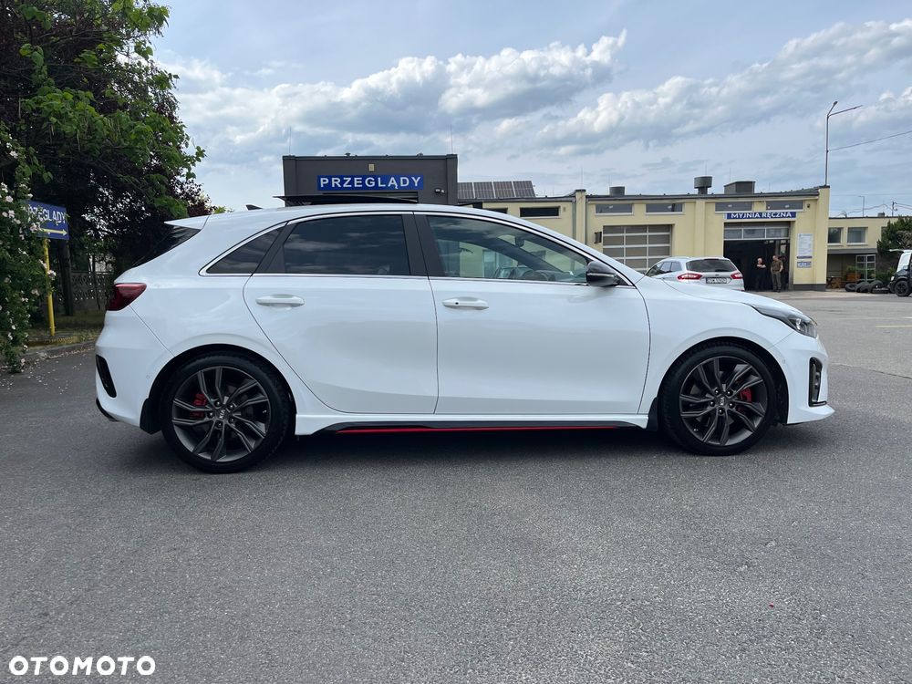 Kia Ceed - 4