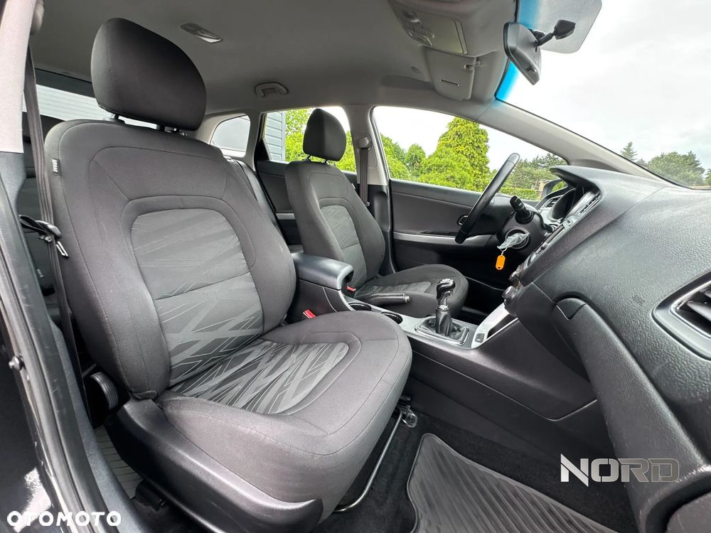 Kia Ceed 1.4 L - 14