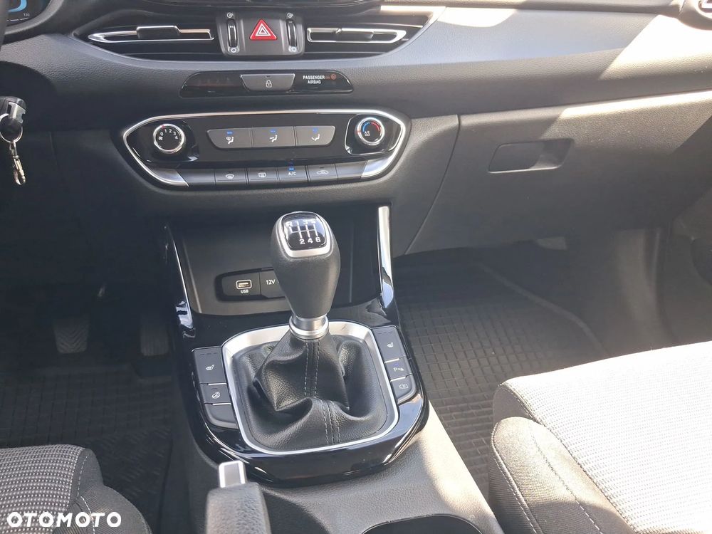 Hyundai i30 1.0 T-GDI Modern - 27