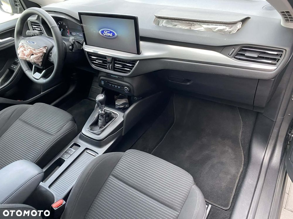 Ford Focus 1.0 EcoBoost mHEV Connected - 11