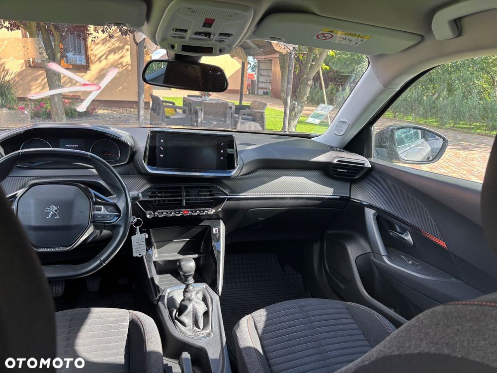 Peugeot 2008 PureTech 100 Stop&Start Allure Pack - 17