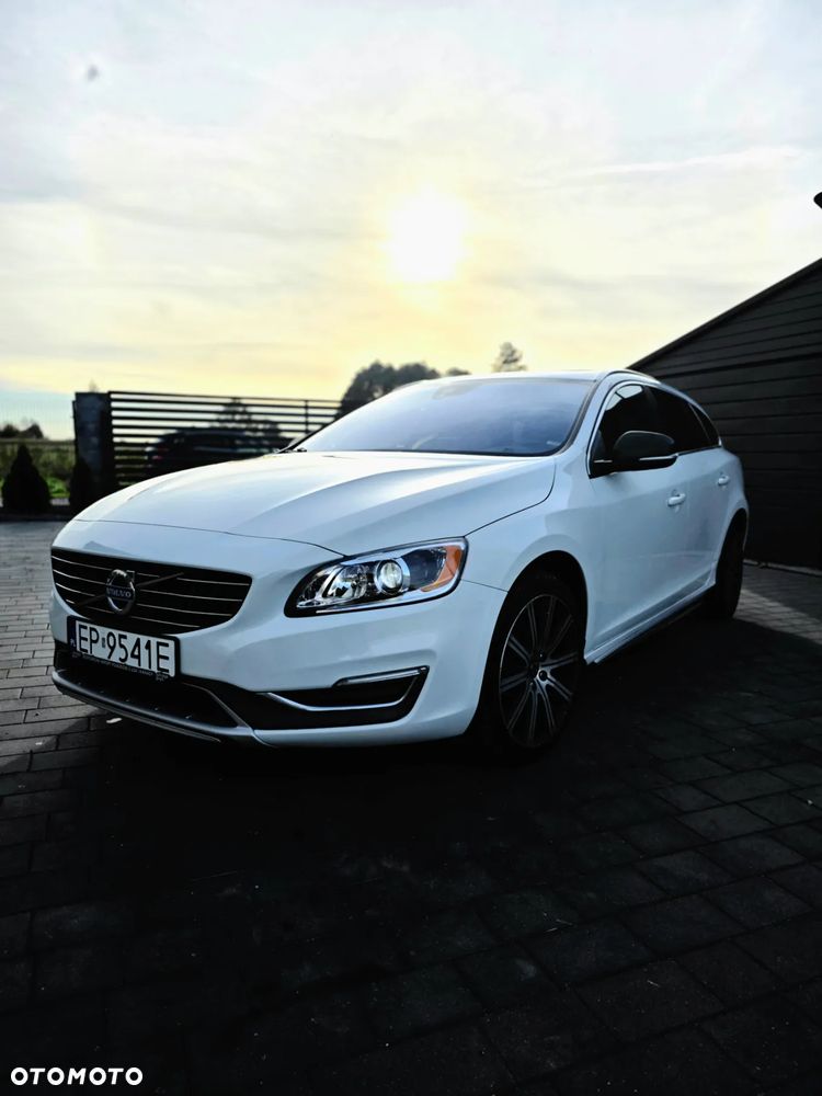 Volvo V60 T6 AWD Summum - 12